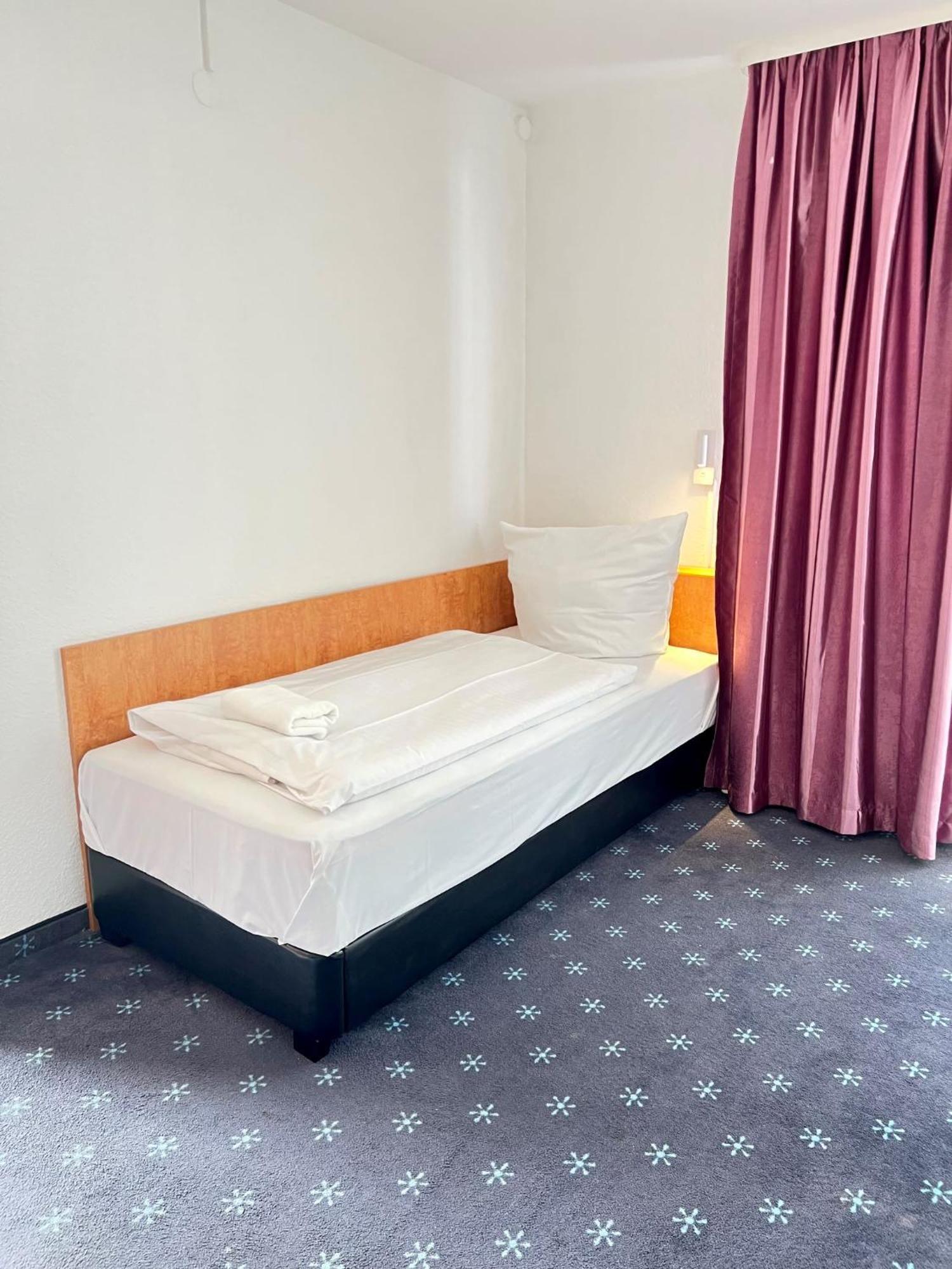 Hotel Neo Cologne Bonn Airport レスラート エクステリア 写真
